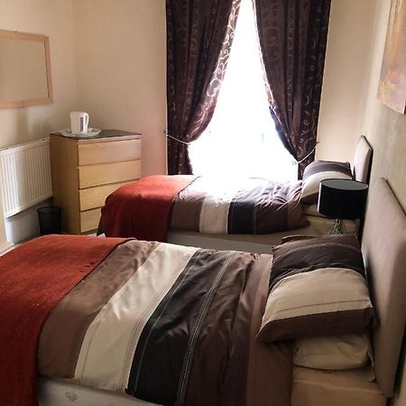 دوزبري Wellington Tavern Accommodation المظهر الخارجي الصورة